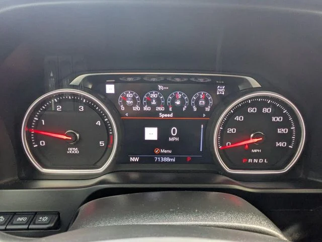 Used 2021 Blue Chevrolet High Country image 27