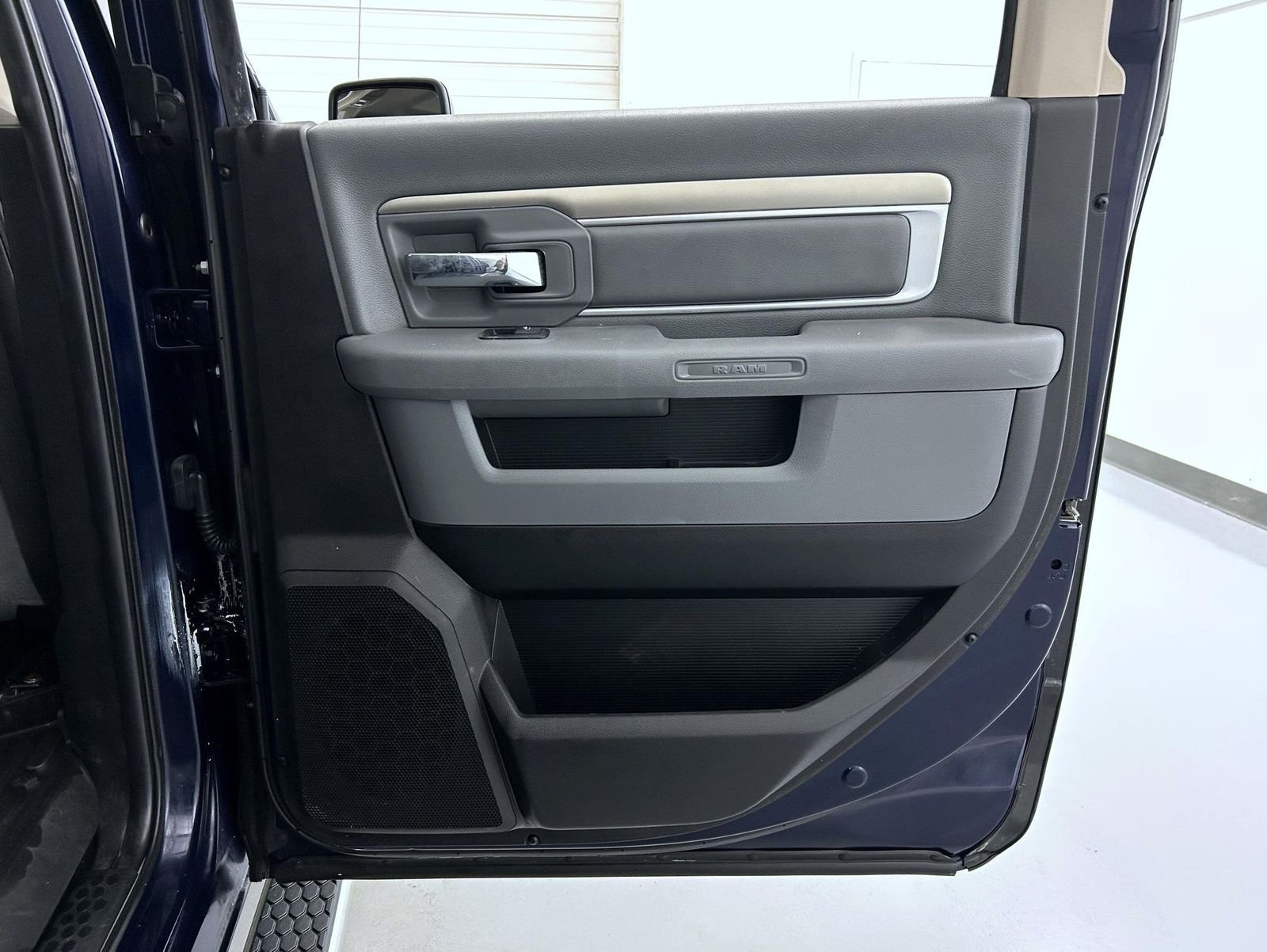 Used 2018 Blue Ram Big Horn image 17