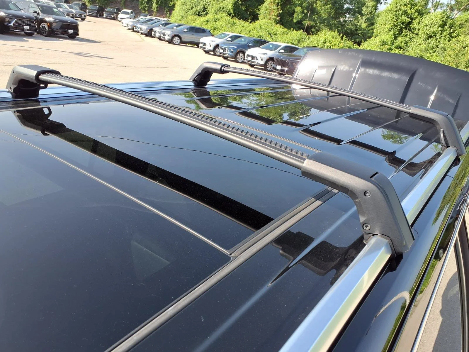 Used 2024 Onyx Black GMC Denali image 37