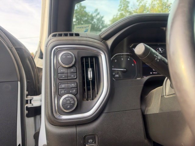 Used 2021 White GMC AT4 image 19