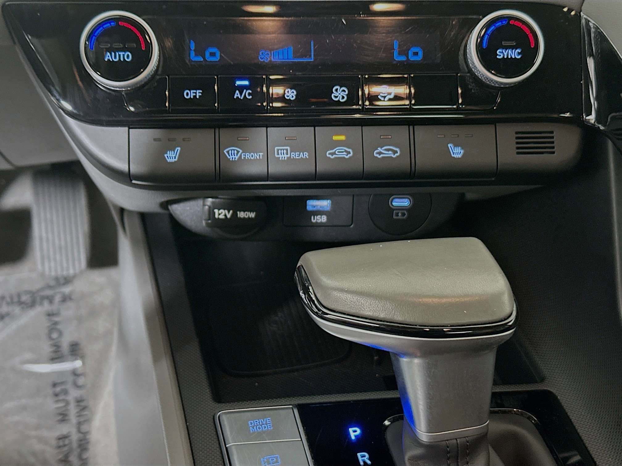 Used 2025 Abyss Black Hyundai SEL Convenience image 23
