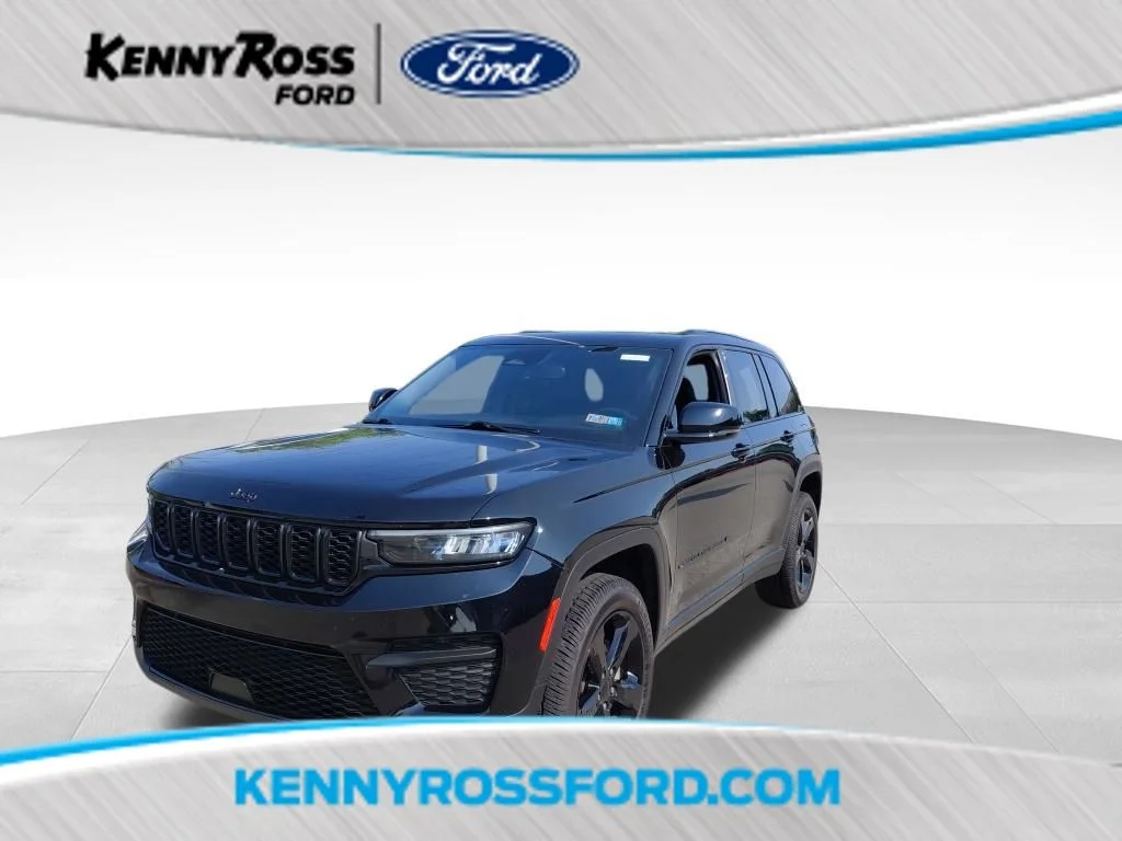 Used 2024 Black Jeep Altitude X image 1