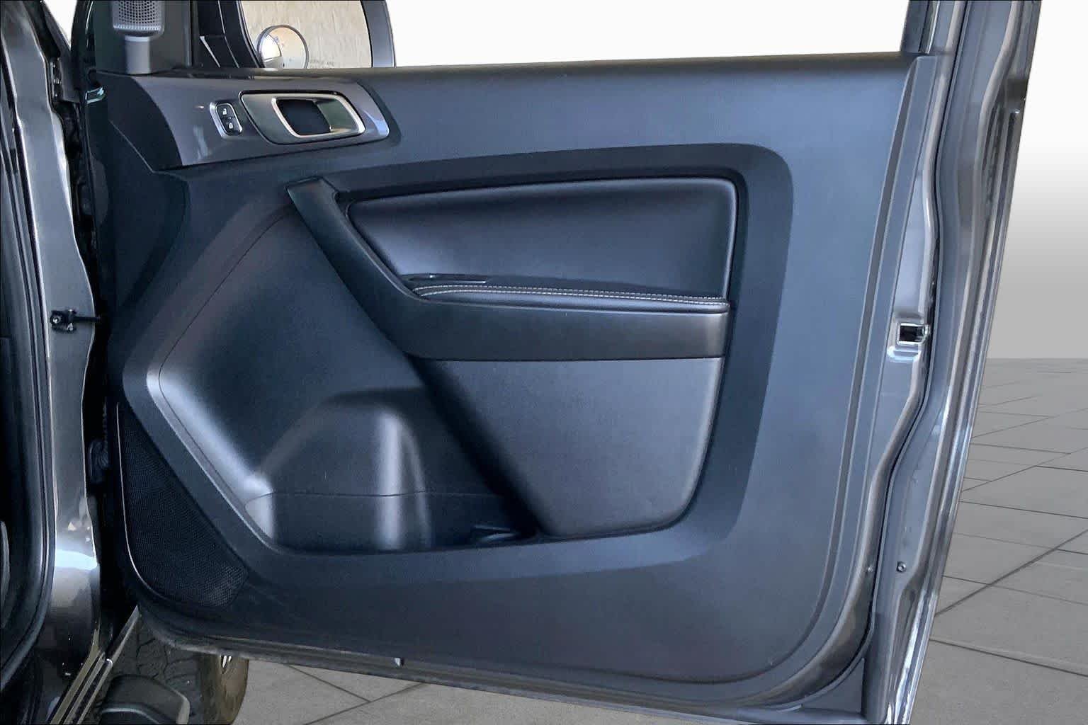 Certified Used 2020 Magnetic Metallic Ford LARIAT image 22