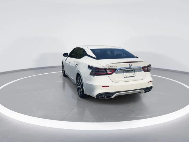 Used 2020 White Nissan 3.5 S image 7