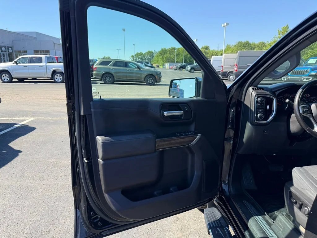 Used 2020 Black Chevrolet LT image 12