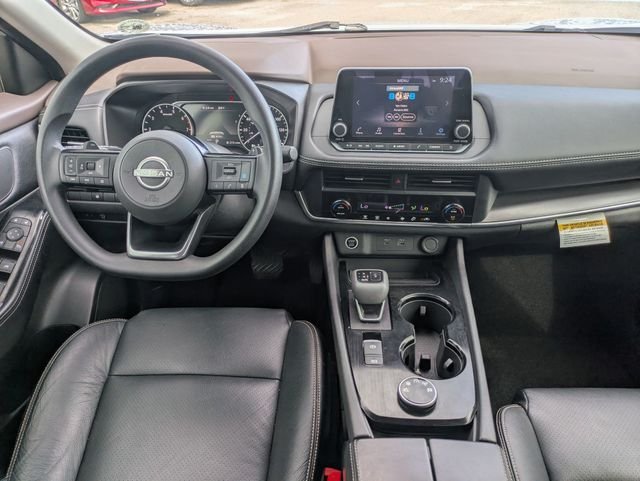 Used 2023 Silver Nissan SV image 30