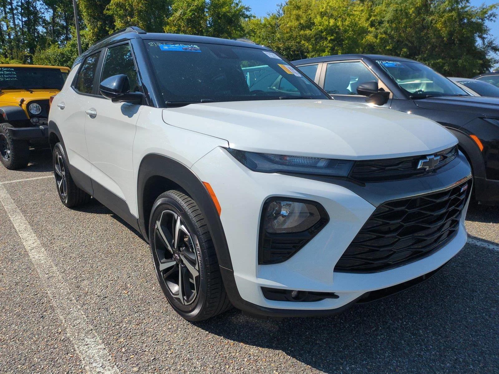 Used 2023 Summit White Chevrolet RS image 2