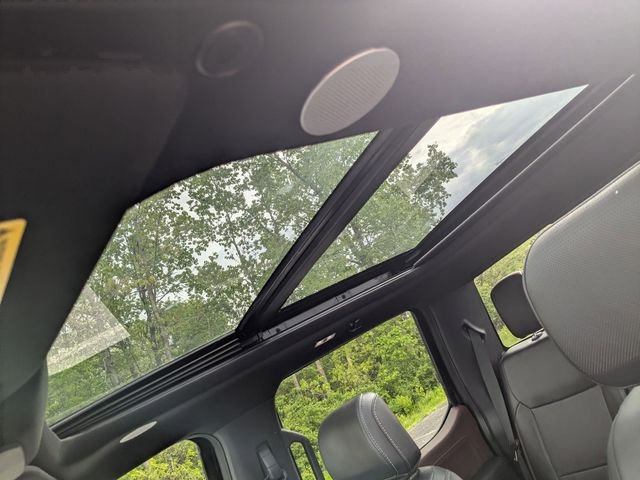 Used 2023 Black Ford Lariat image 17