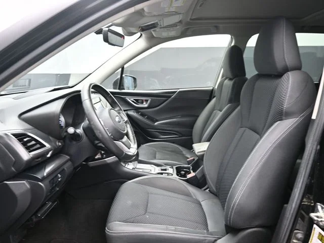 Used 2020 Black Subaru Premium image 11