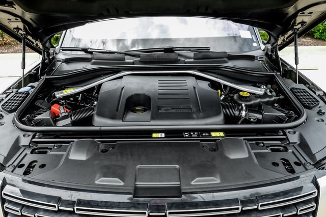 Used 2023 Black Land Rover SE image 66