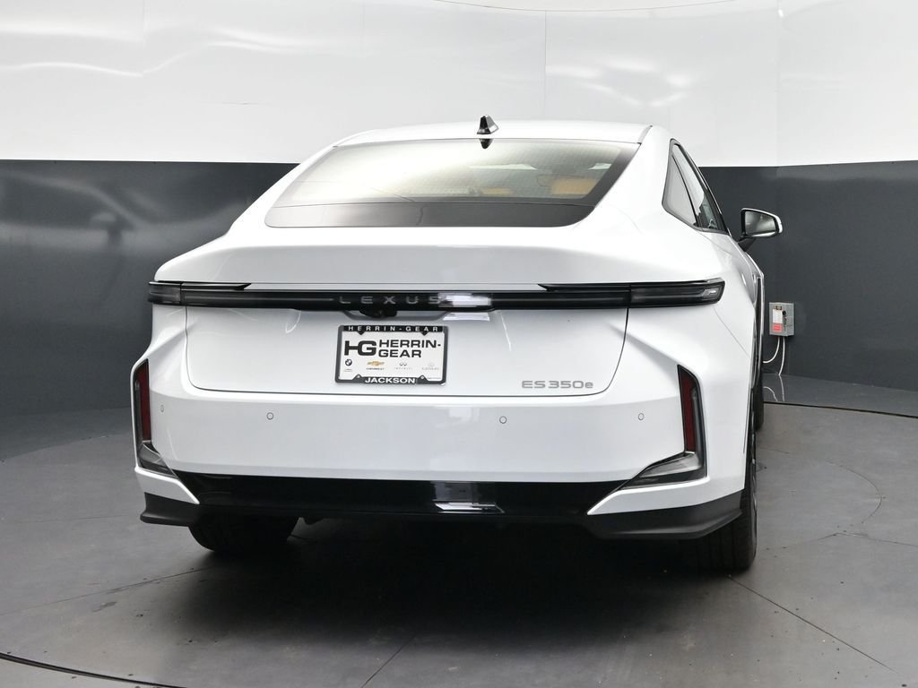New 2026 Ultra White Lexus ES 350e PREMIUM image 7