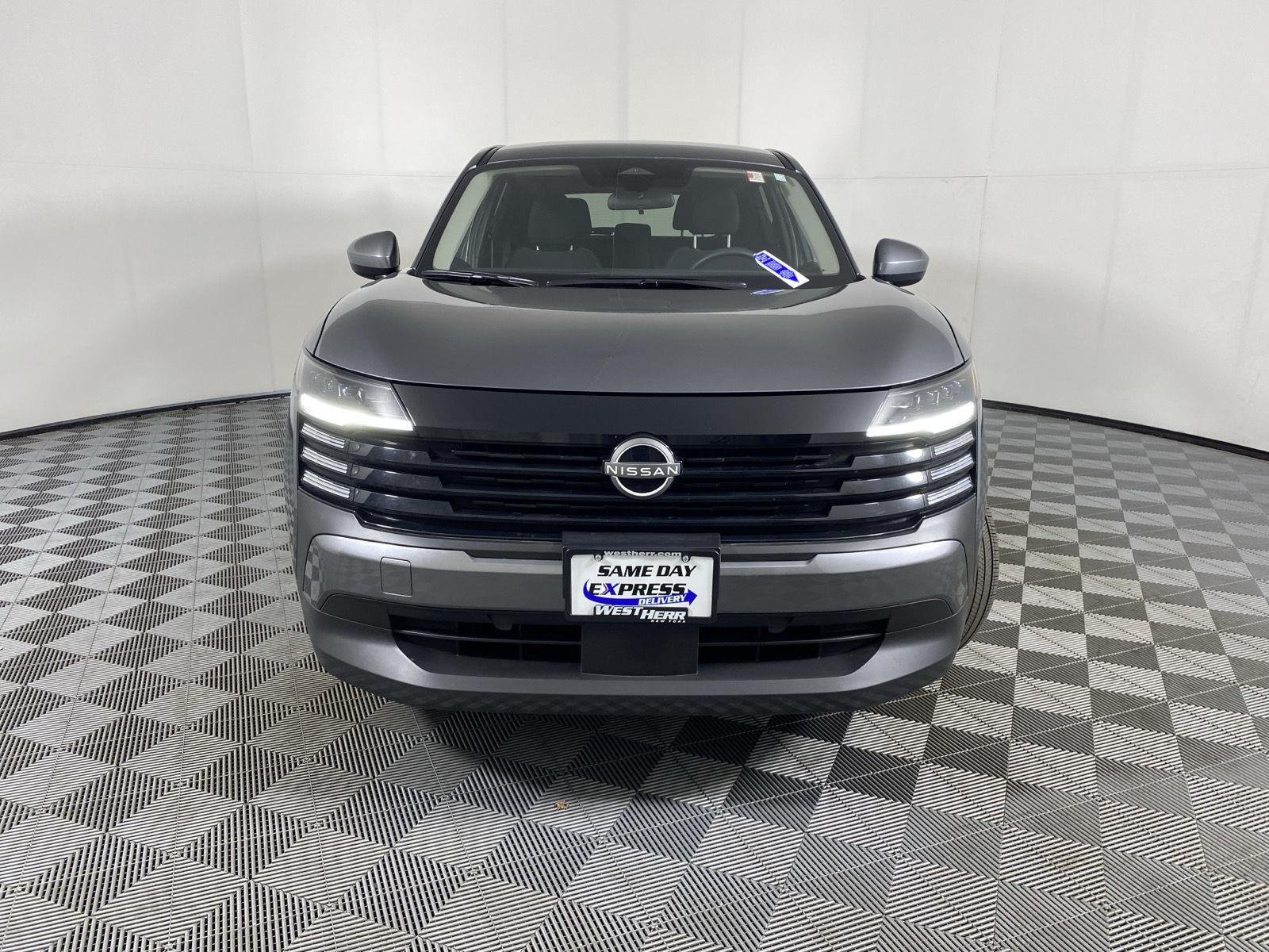 Used 2025 Gun Metallic Nissan SV image 2