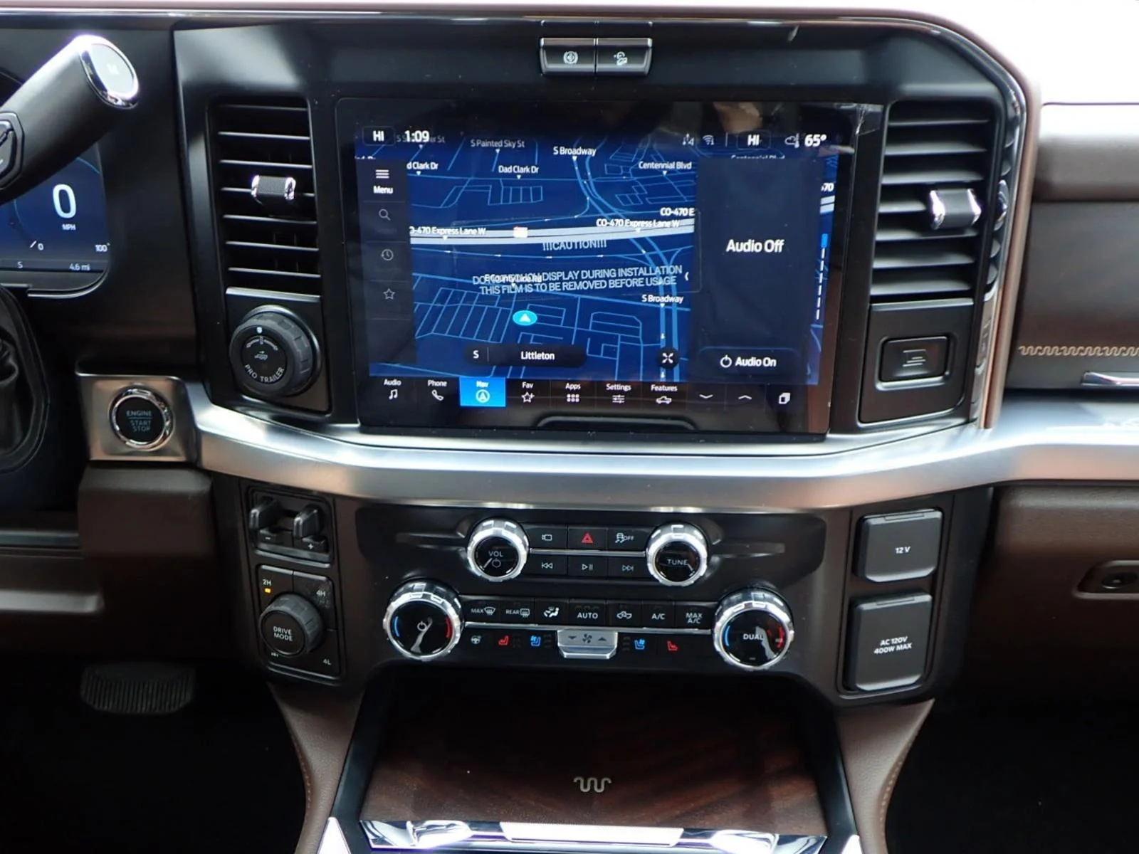 New 2026 Star White Metallic Tri-Coat Ford F-250® King Ranch® image 16