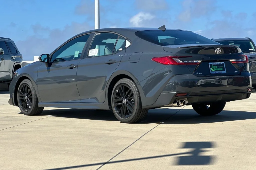 New 2026 Underground Toyota  SE image 6