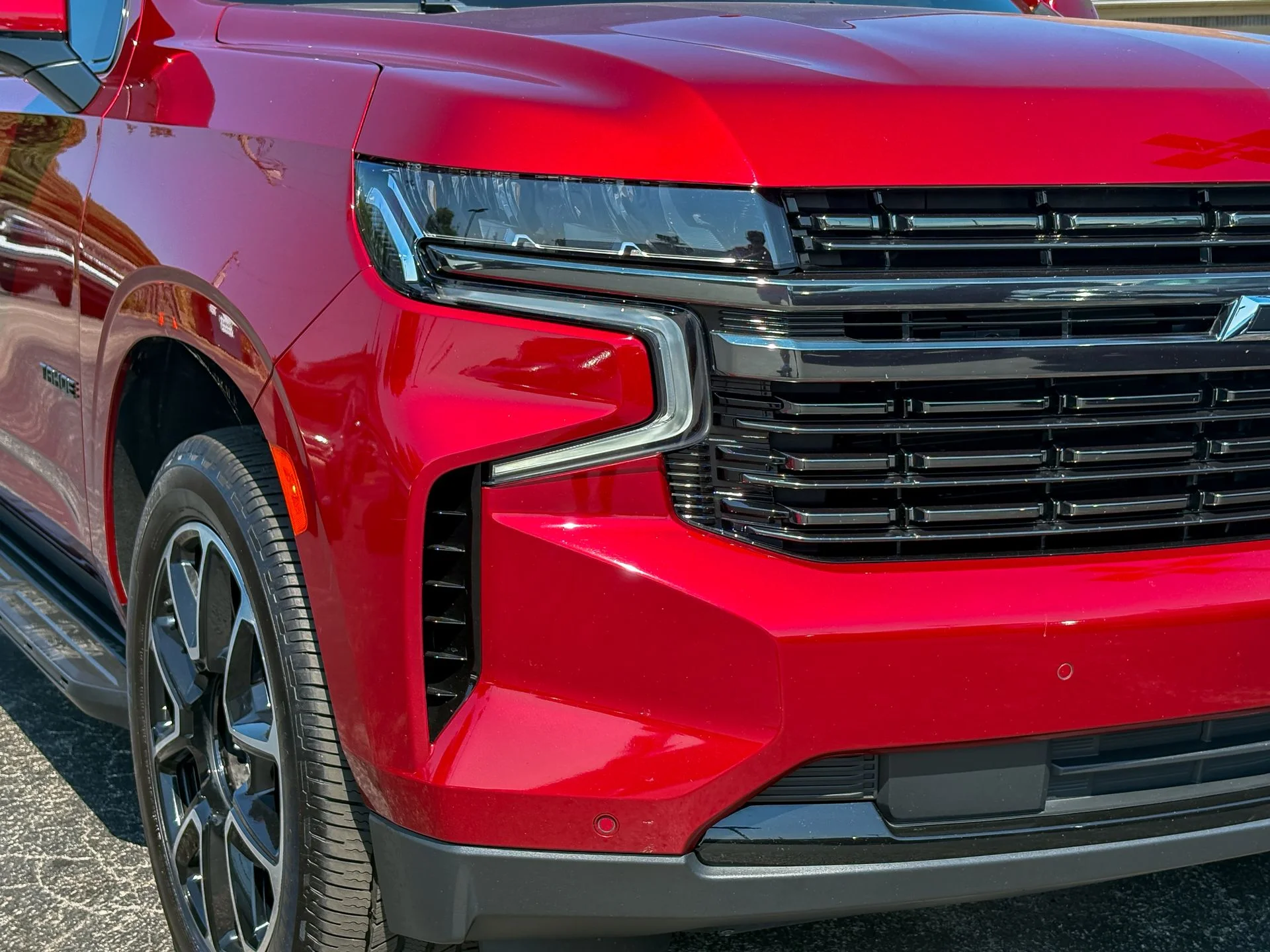 Used 2022 Red Chevrolet RST image 3