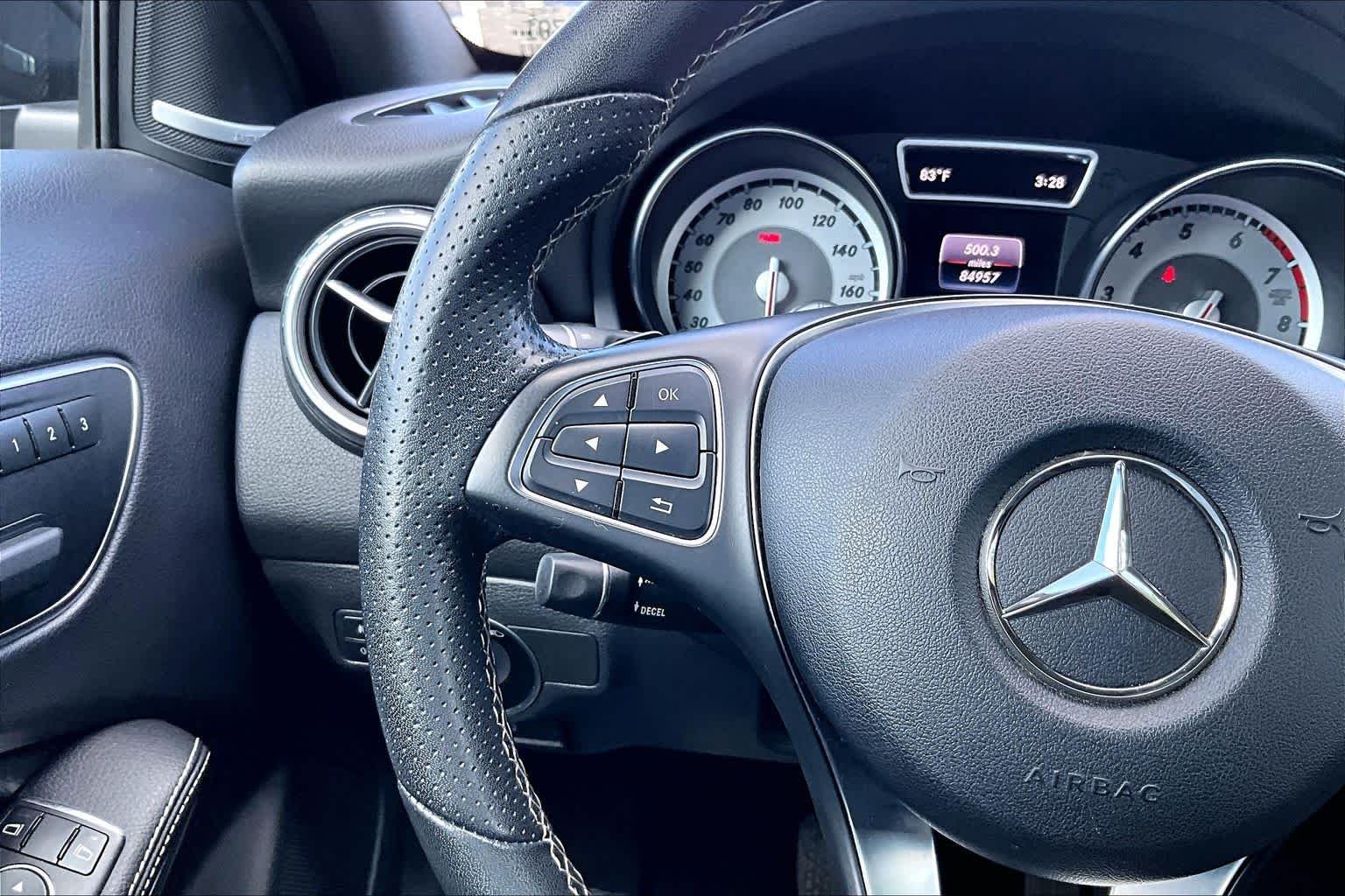 Used 2017 Night Black Mercedes-Benz GLA 250 image 24