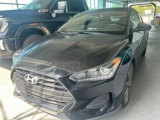 Used 2020 Ultra Black Hyundai 2.0 Premium image 3