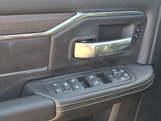 New 2026 Granite Crystal Metallic Clear-Coat Exterior Paint RAM Laramie image 43