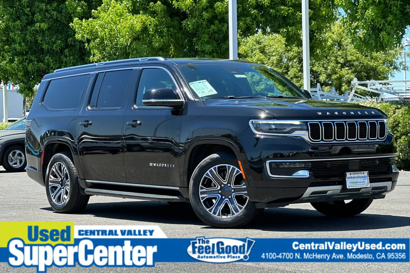 Certified Used 2023 Diamond Black Crystal Pearlcoat Jeep Series II image 1
