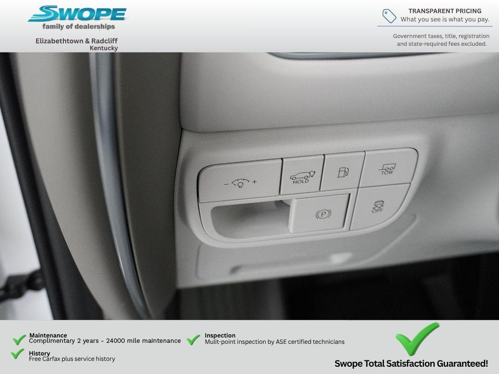 New 2026 Creamy White Pearl Hyundai SEL 7P image 15