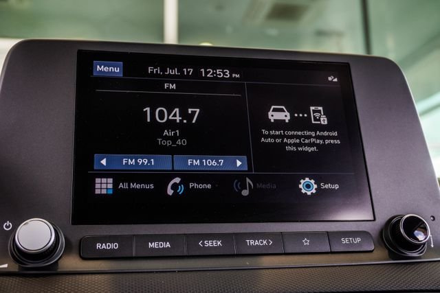 Used 2023 Gray Hyundai SEL image 25