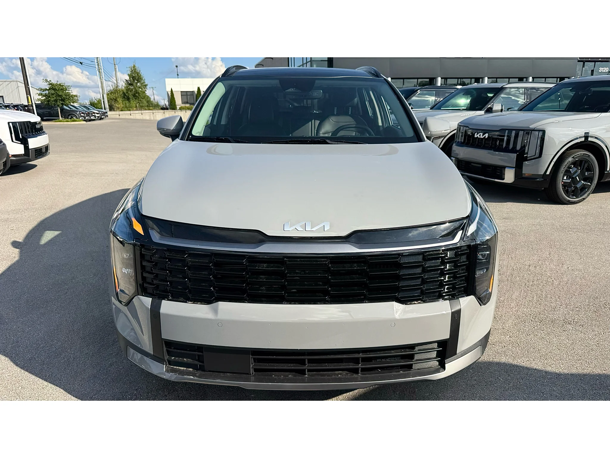 New 2027 Wolf Gray Kia EX image 30
