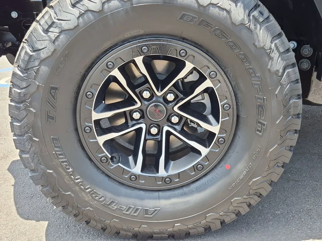 New 2026 Black Clear-Coat Exterior Paint Jeep Rubicon X image 9