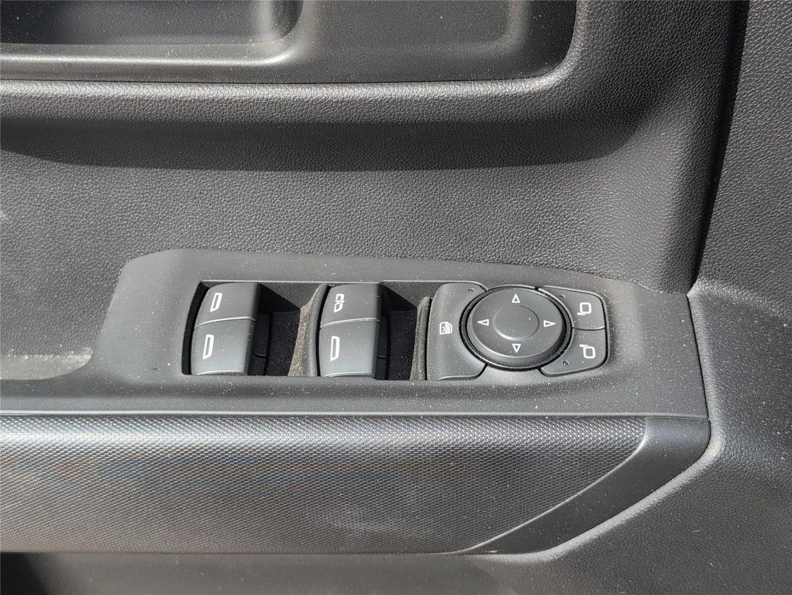Used 2025 Black Chevrolet Custom image 15