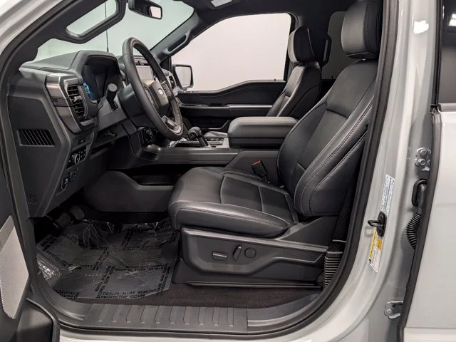 Used 2026 White Ford Lariat image 10