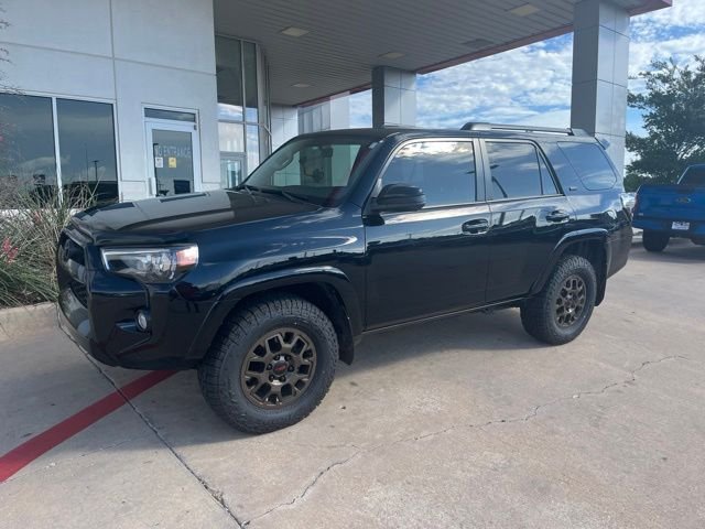 Used 2016  Toyota  image 1