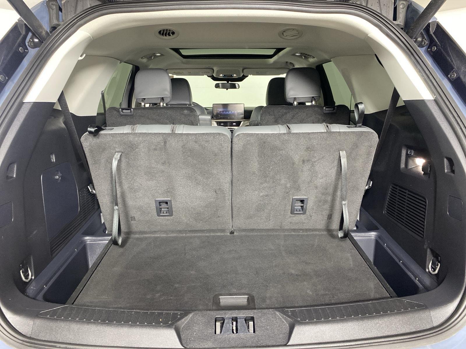 Used 2025 Vapor Blue Ford Active image 26