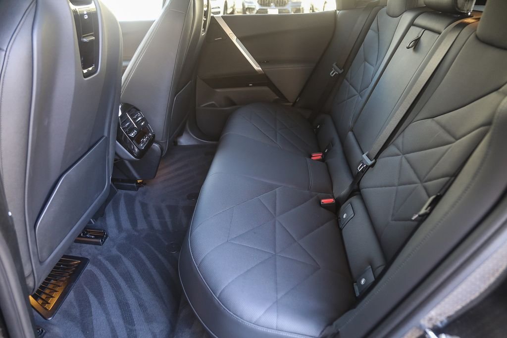 2025 BMW iX 50 - Photo 14