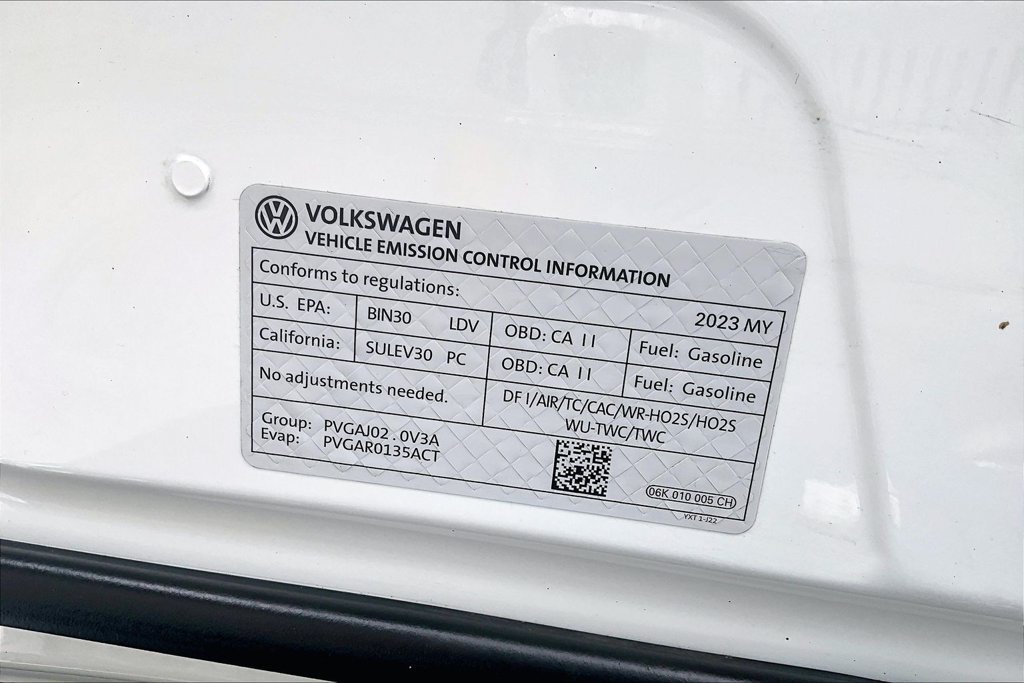 Used 2023 White Volkswagen 2.0T SE R-Line Black image 35