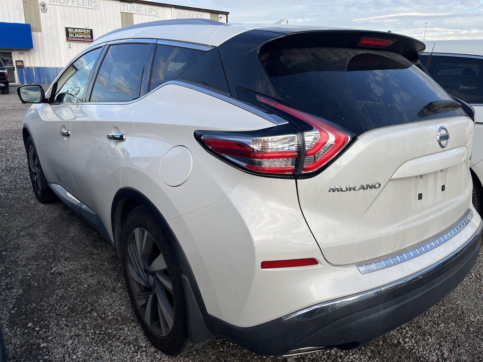 Used 2015 Pearl White Nissan Platinum image 6