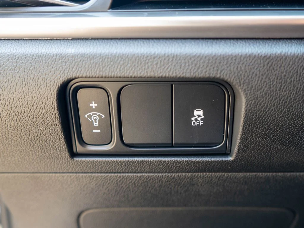 New 2026 Glacial White Pearl Kia S image 18