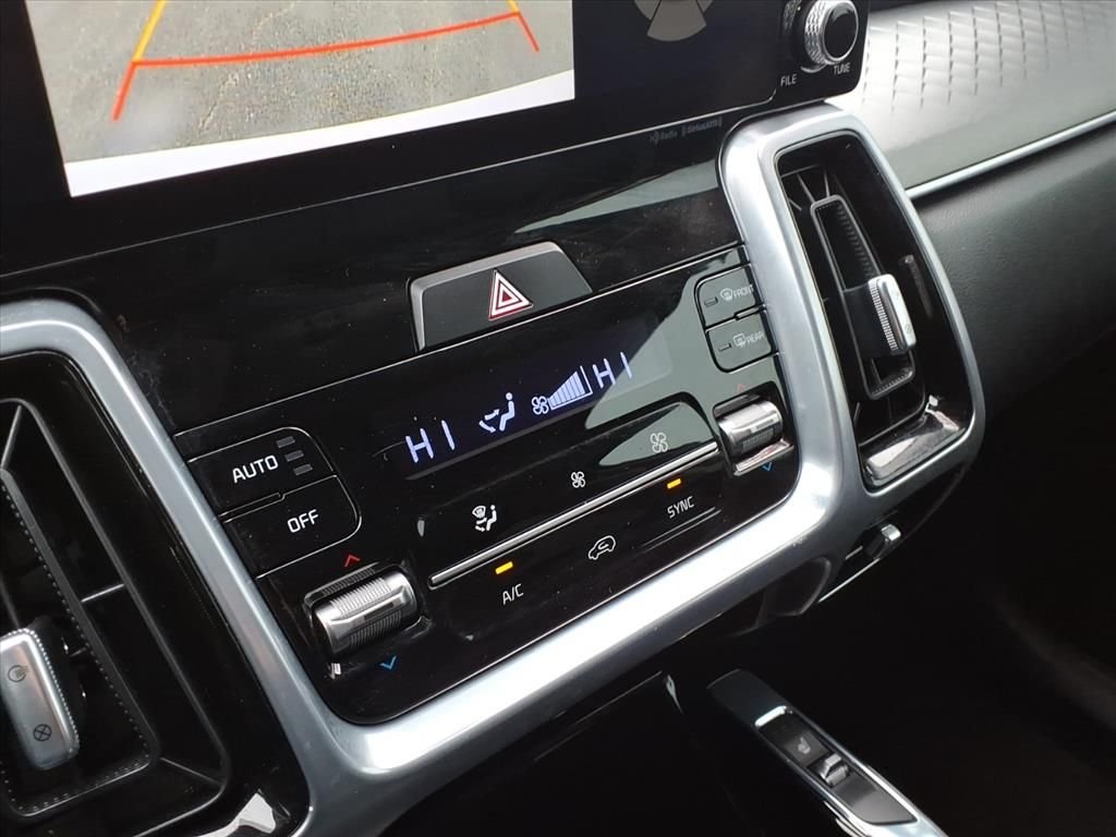 2022 KIA SORENTO - Image 11