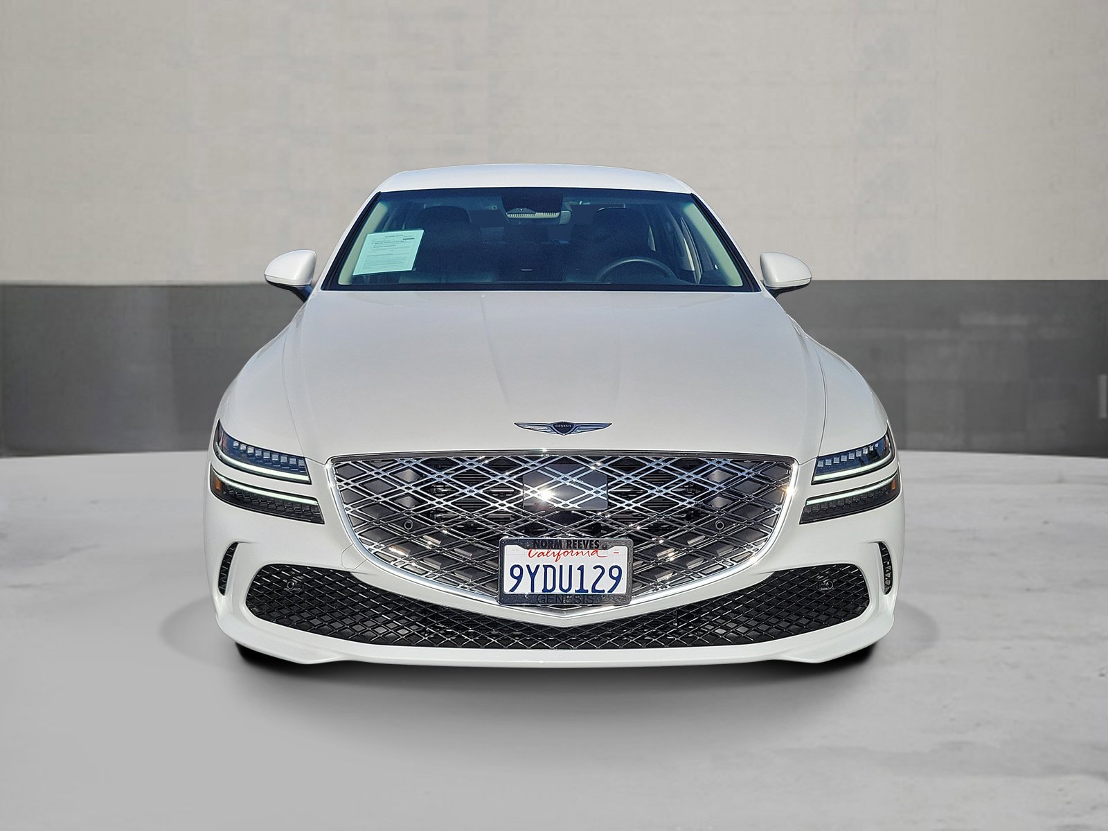 Certified Used 2026 Uyuni White Genesis 2.5T image 4