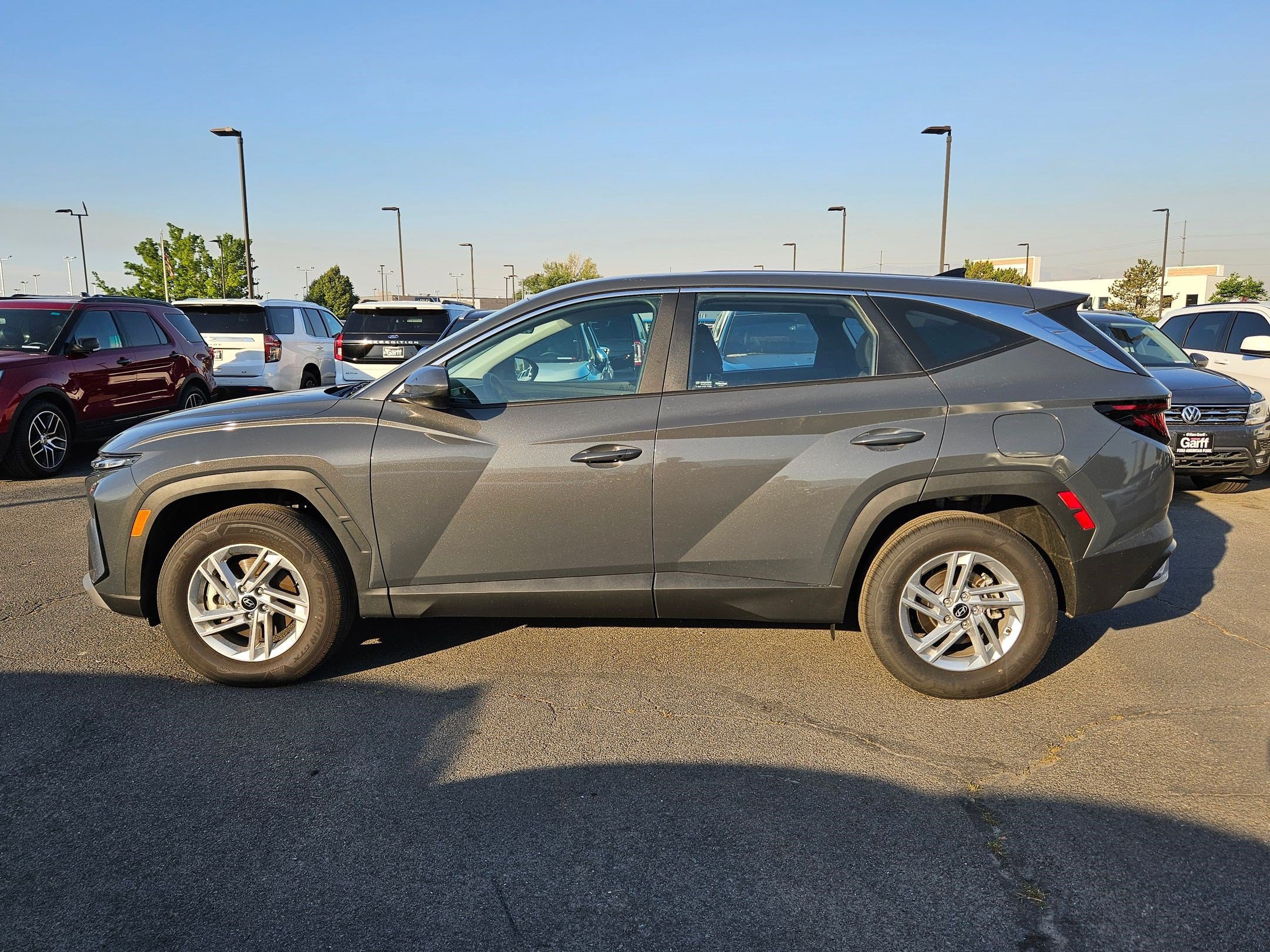 Certified Used 2025 Gray Hyundai SE image 7