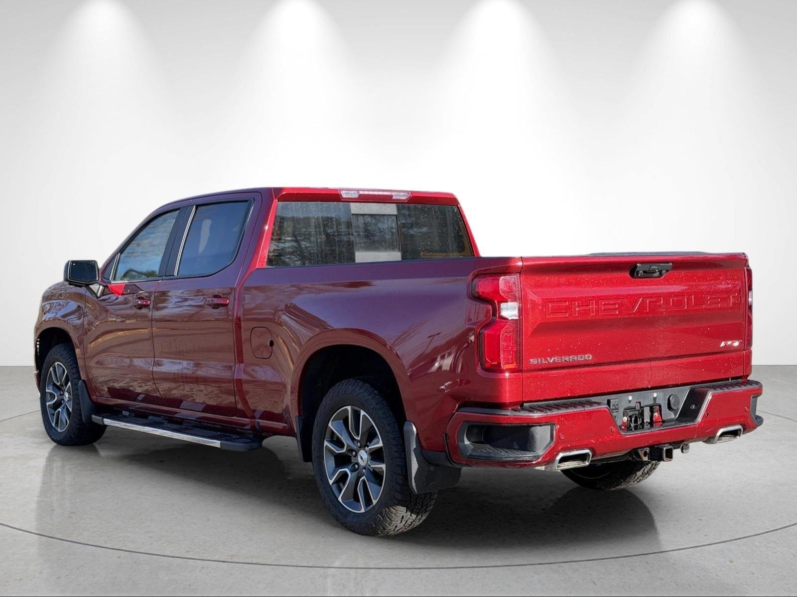 Used 2022 Cherry Red Tintcoat Chevrolet RST image 3