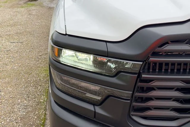 New 2026 Bright White Clear-Coat Exterior Paint RAM Tradesman image 5