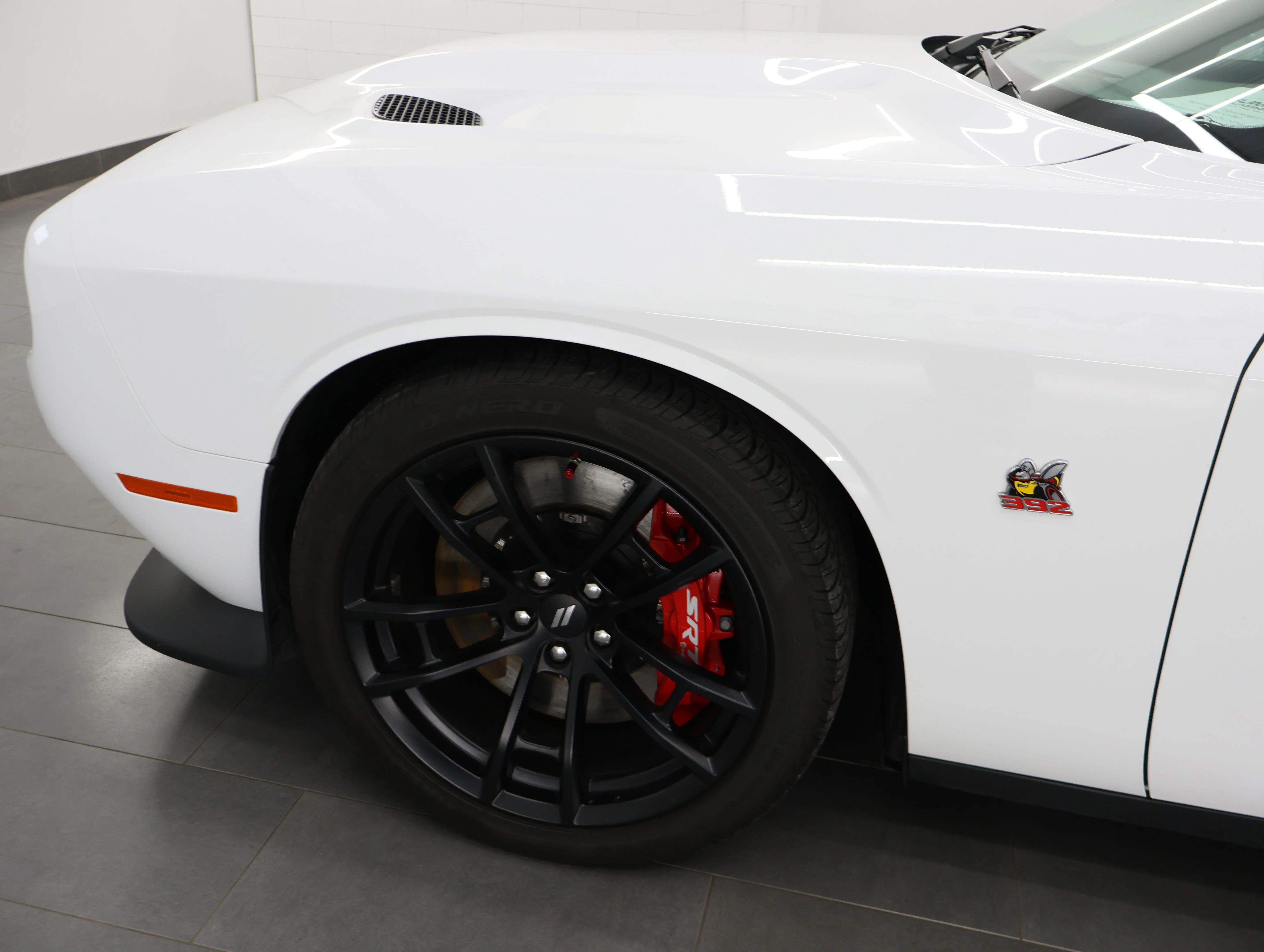 Used 2021 White Knuckle Clearcoat Dodge R/T Scat Pack image 34