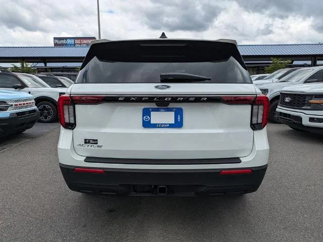 New 2026 Star White Metallic Tri-Coat Ford Active image 38