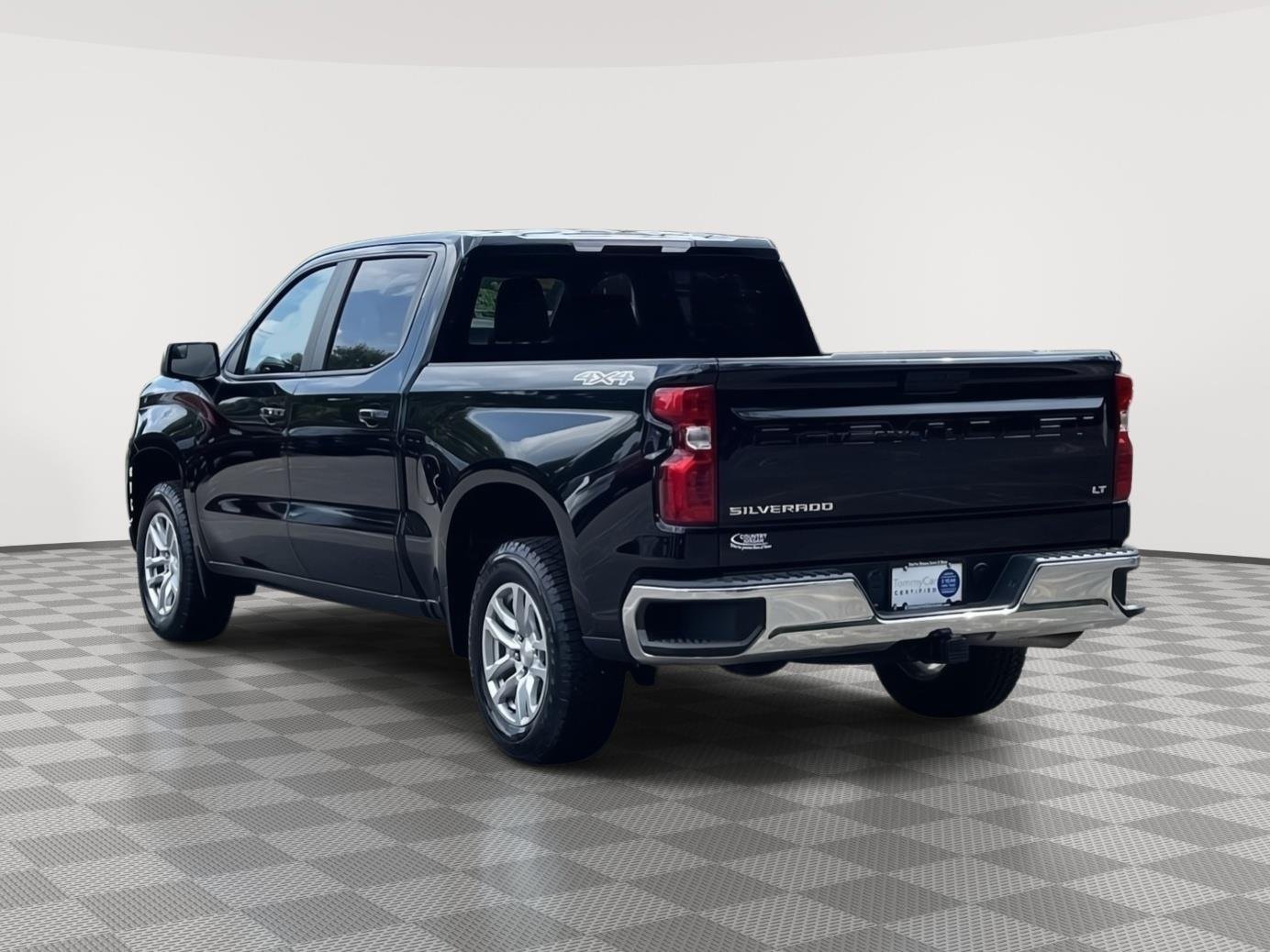 Used 2022 Black Chevrolet LT image 8
