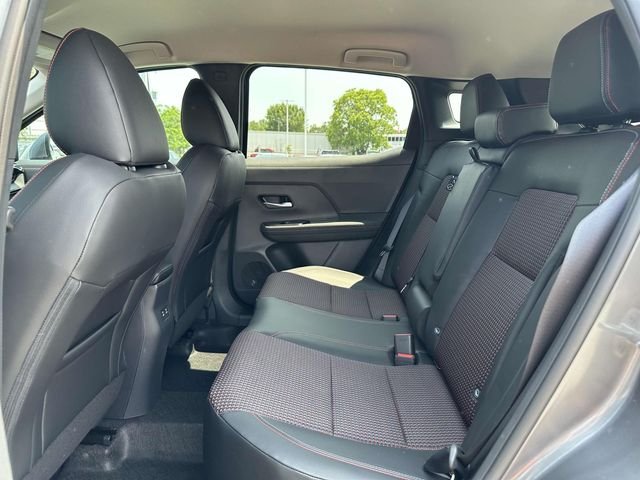 2025 Nissan Kicks SR - Photo 13