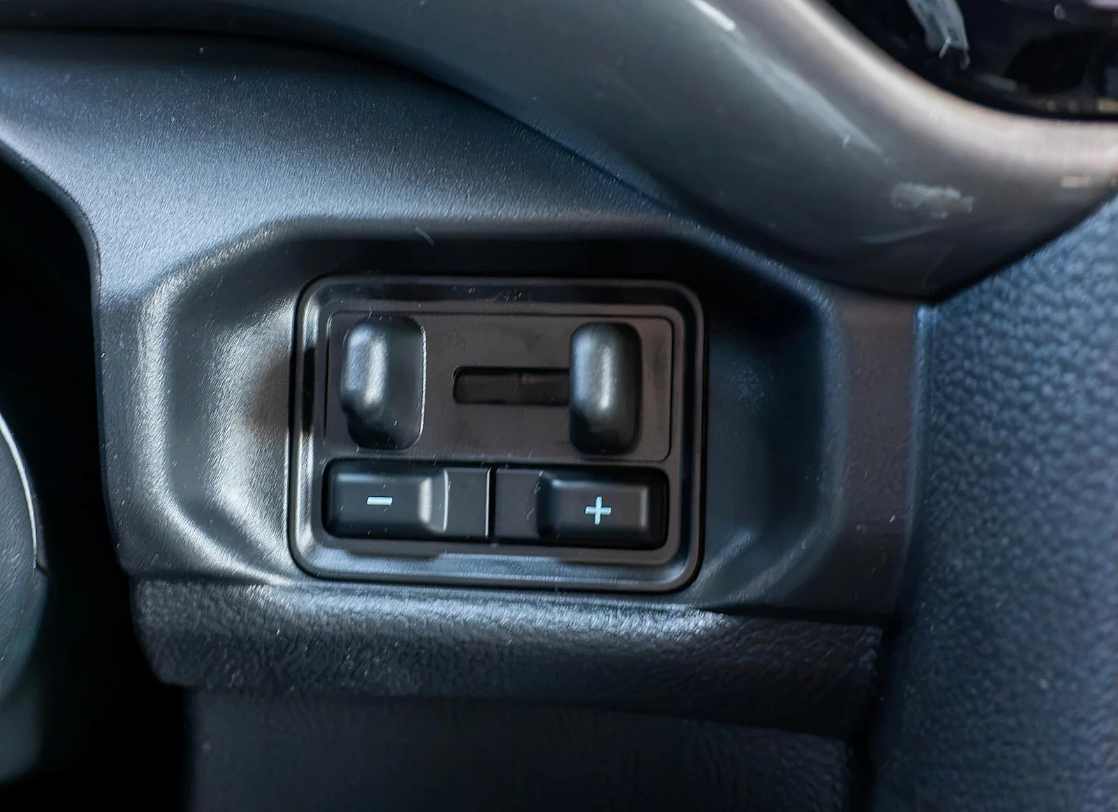 New 2026 Shadow Black Ford XLT image 19