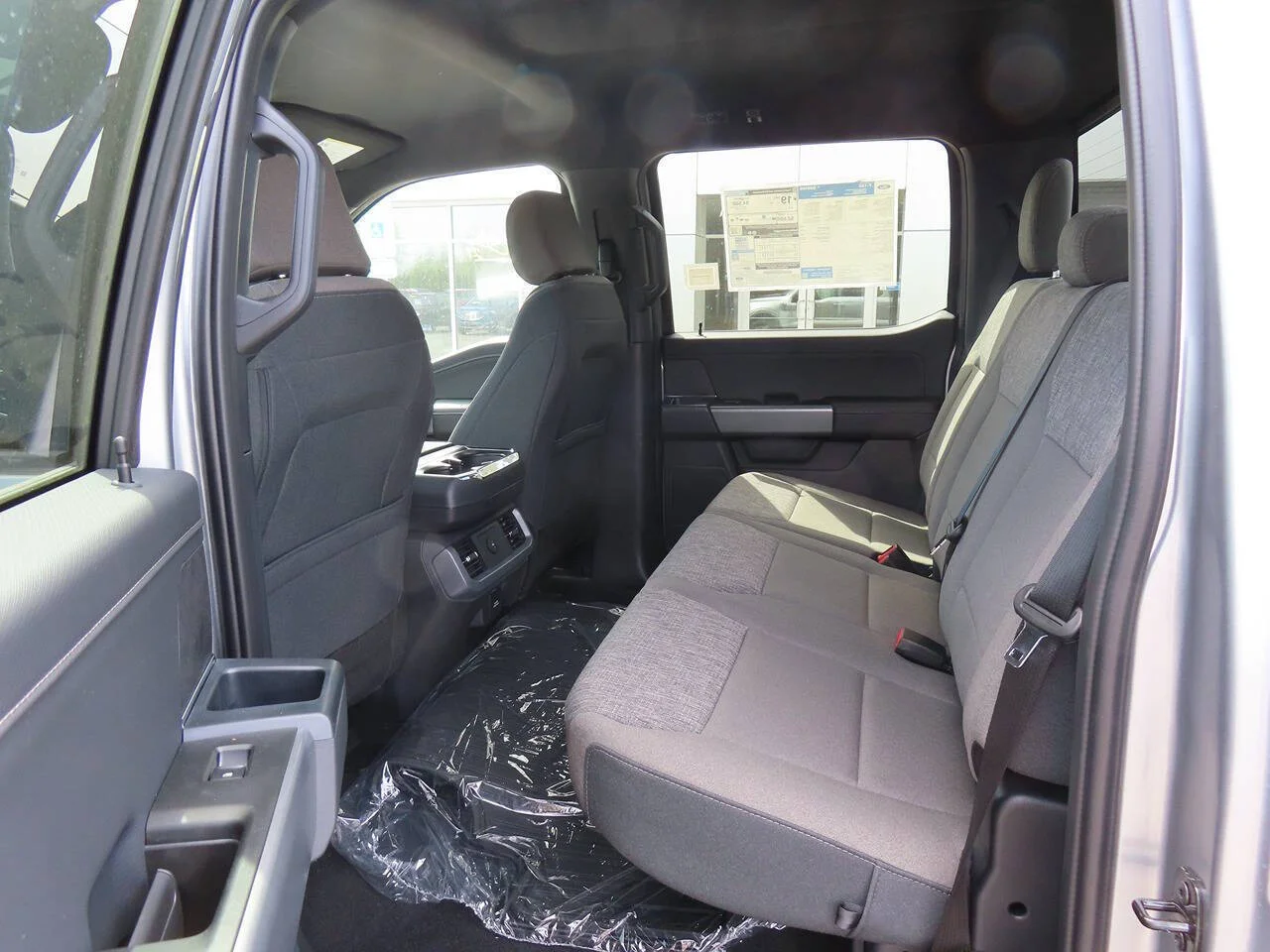 New 2026 Iconic Silver Metallic Ford XLT image 9