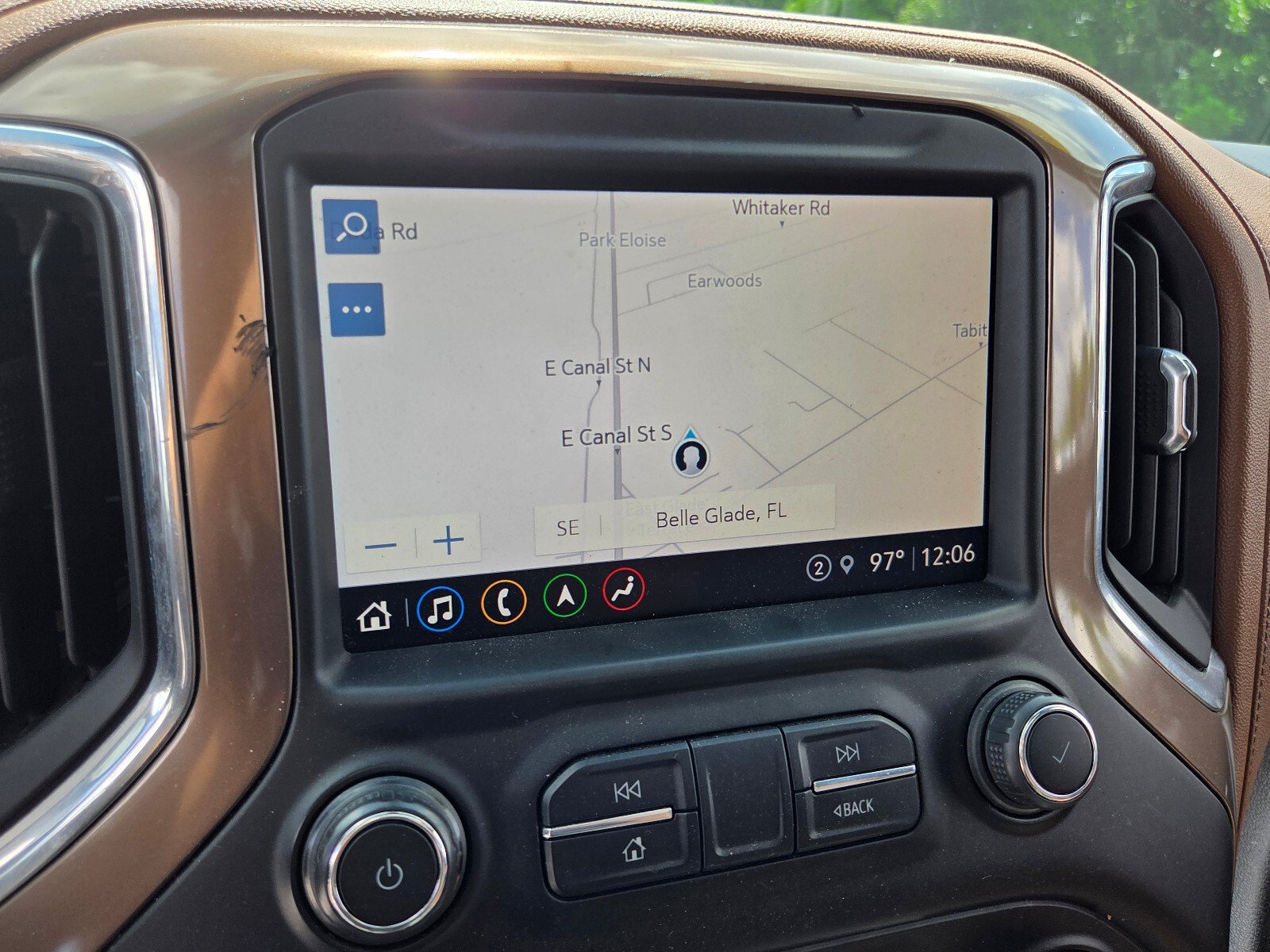 Used 2022 Mosaic Black Metallic Chevrolet High Country image 25