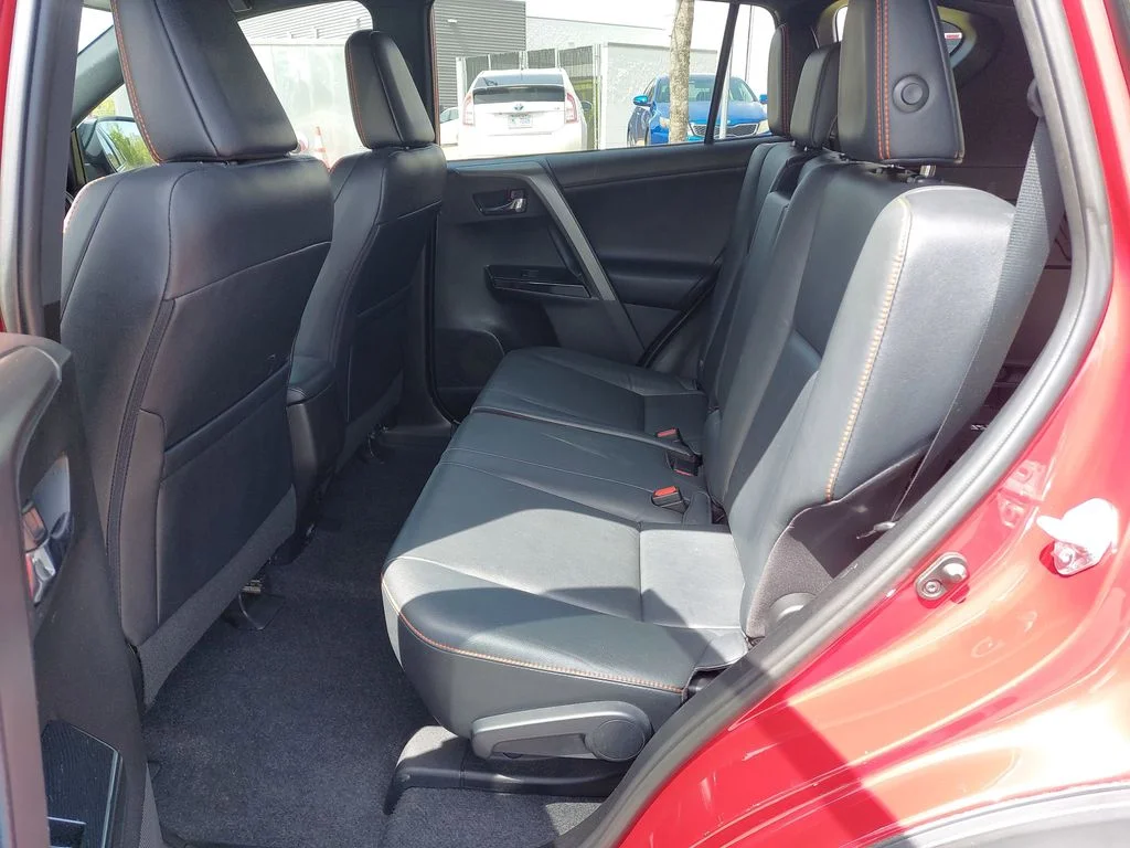 Used 2016 Red Toyota SE image 14