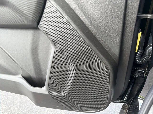 New 2026 Onyx Black GMC Elevation image 23