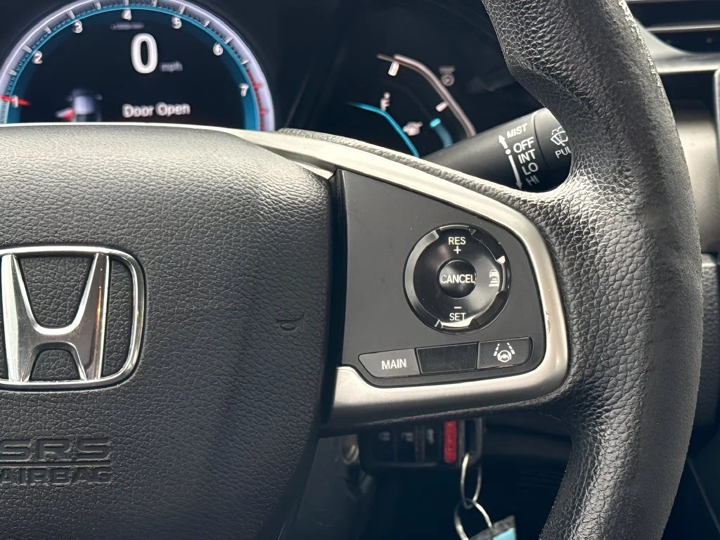 Used 2020  Honda LX image 14